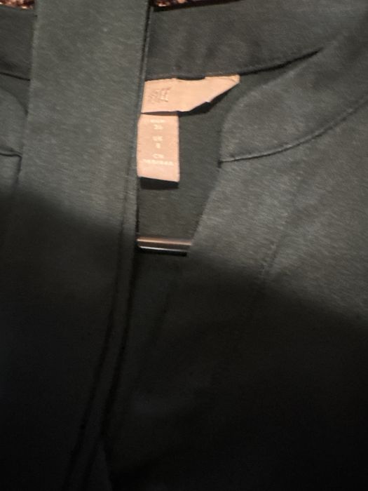 Butelkowo zielona sukienka z H&M