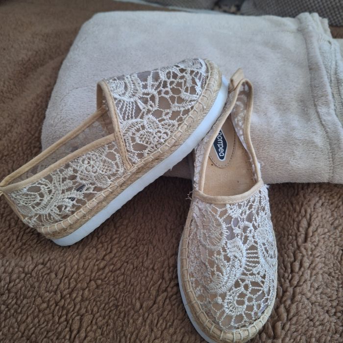 Buty letnie koronkowe