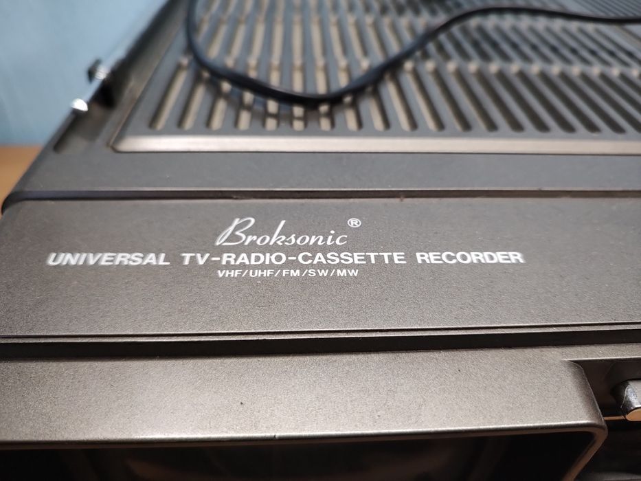 Universal TV radio Broksonic