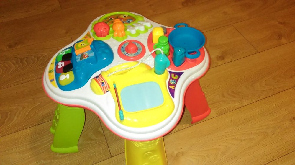 Stoliczek edukacyjny Chicco nowy