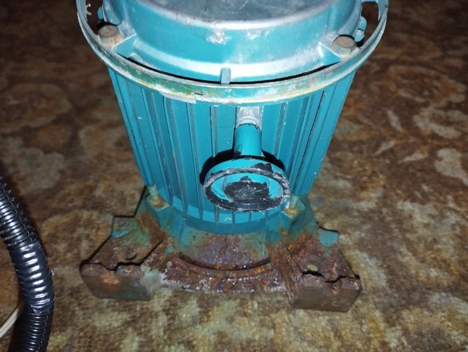 Наждак 1,1квт ,продам