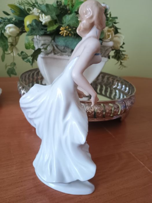 Figurka porcelanowa kolekcjonerska