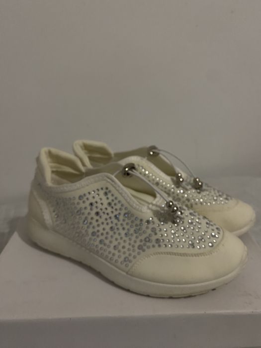 Літні  мокасини зі стразами