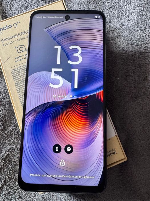 Продам телефон(новый)