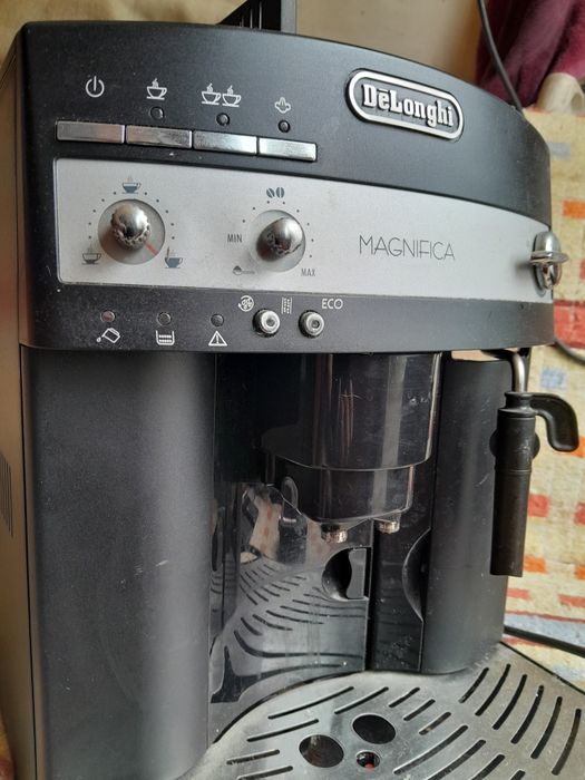 Кофемашина Делонги Delonghi