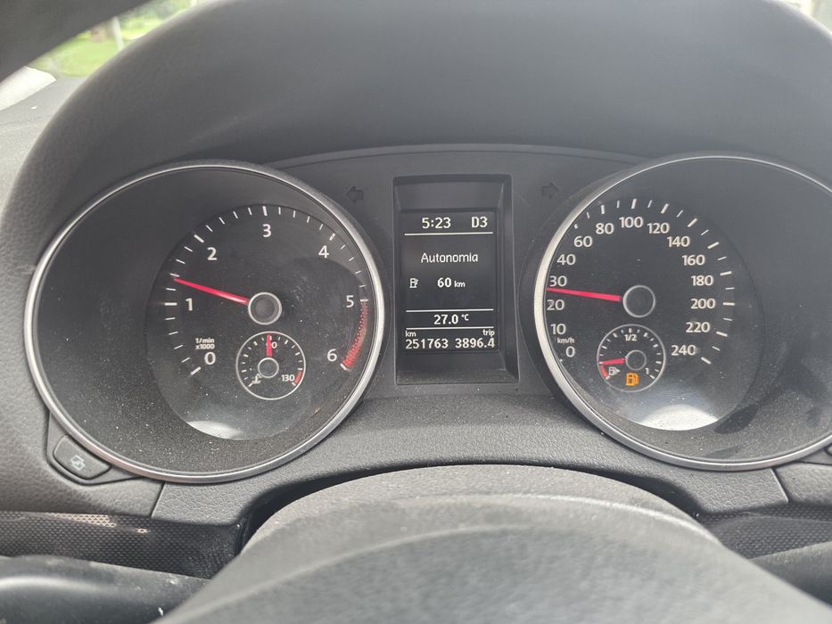 Golf 1.6 tdi caixa automática — photo 4