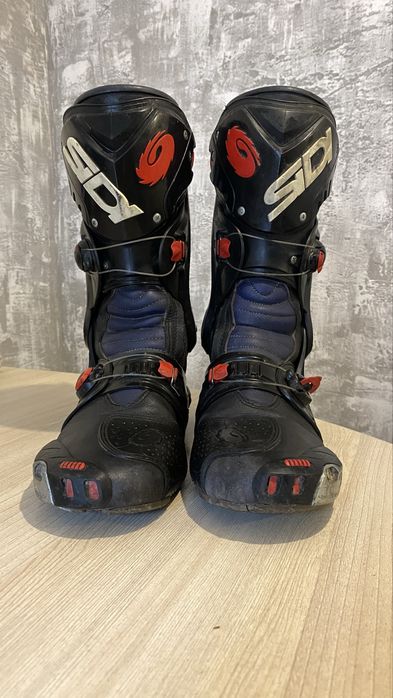 Мотоботи sidi