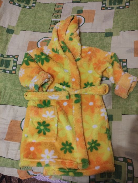 Халат махровий для дівчинки