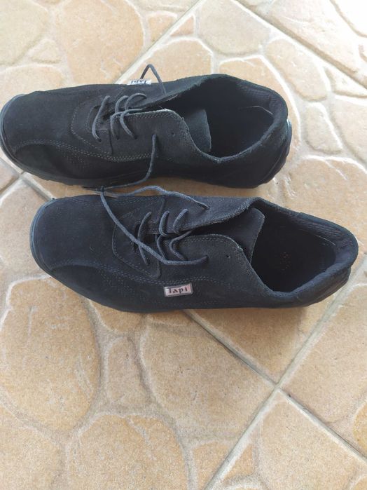 Buty czarne skórzane Tapi