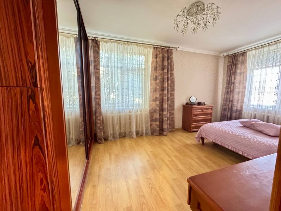 Продам 3х ком в центре ул.Мира