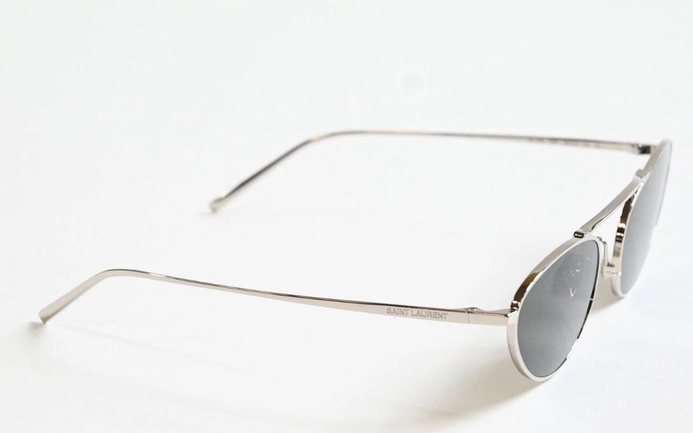 Очки Saint Laurent