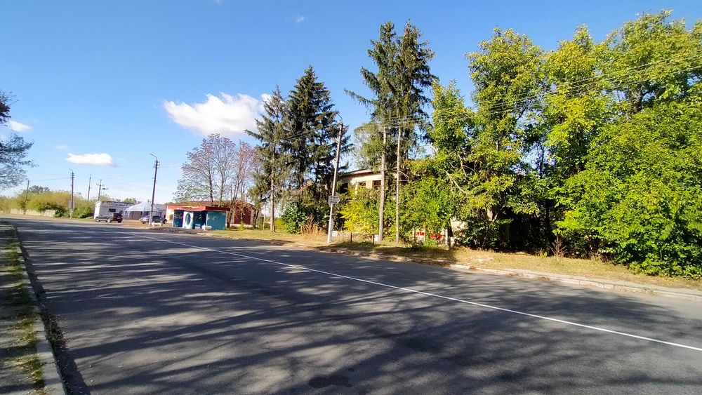 Продажа здания 420м2, 30 соток фасад, центр села