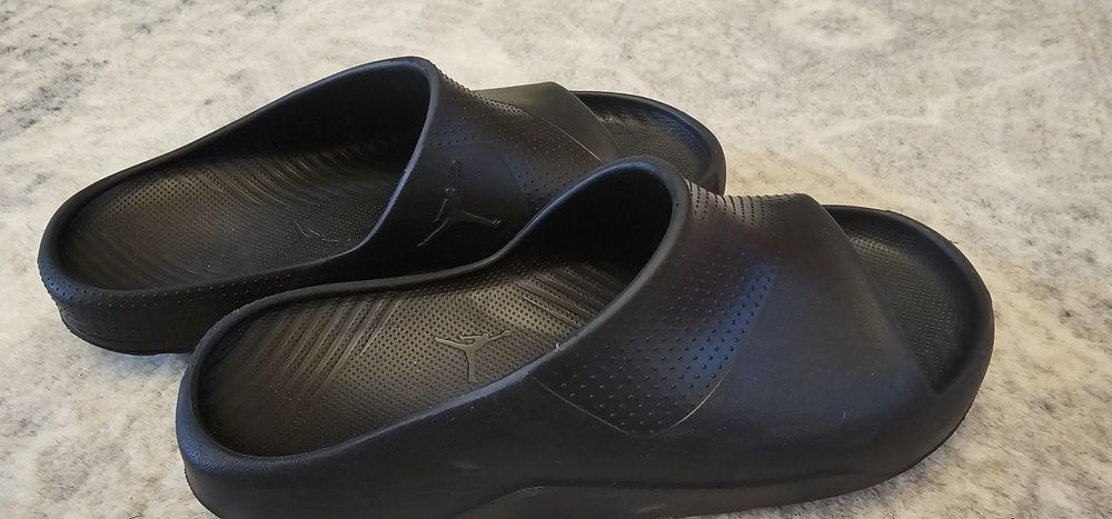 Klapki basenowe JORDAN r 39, chłopięce