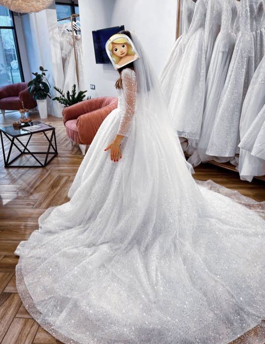 Весільна сукня  у паєтки