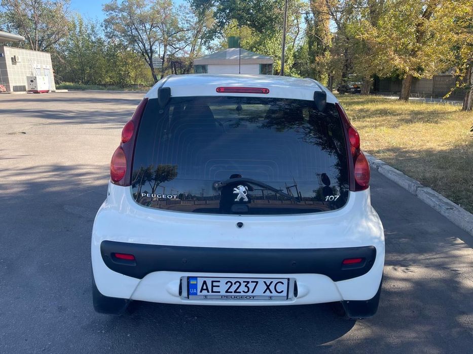 Продам машину в гарному стані