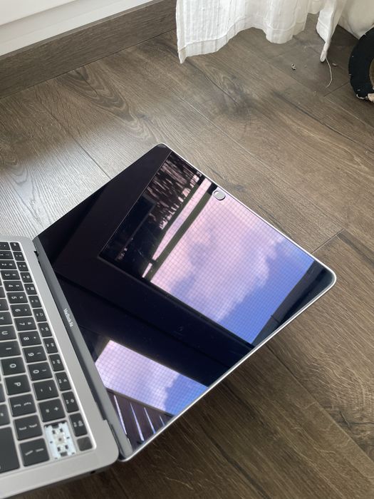 Macbook air 13 inch 2019 space grey