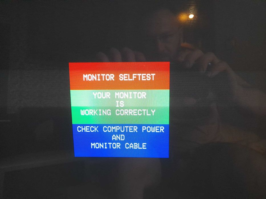 Monitor CRT Kineskopowy Mag Trinitron 17"