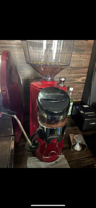 Кофемолка бункерна