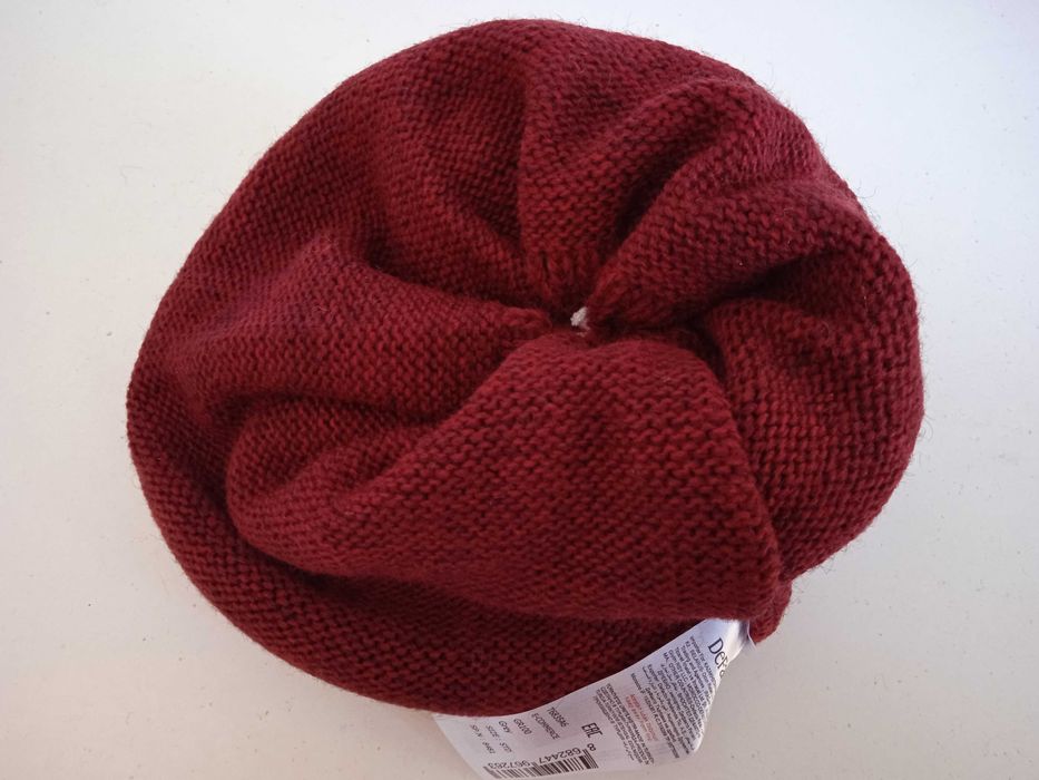 Шапка з помпоном