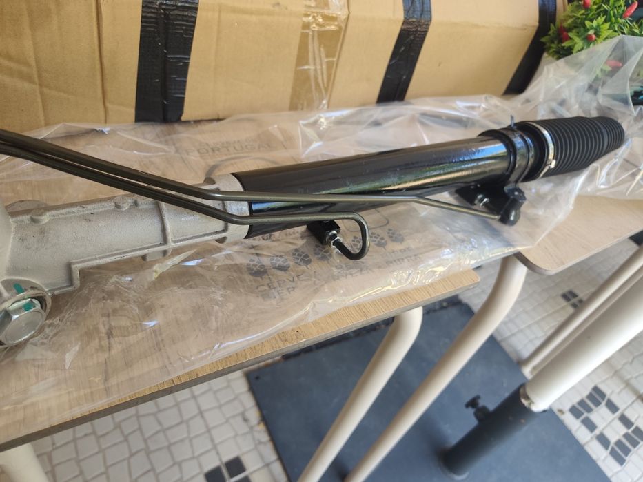 Caixa de direção assistida Vag VW Passat 1996-2001/ Audi A4 1994-2001