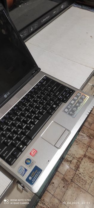 Ноутбук LG e300 рабочий