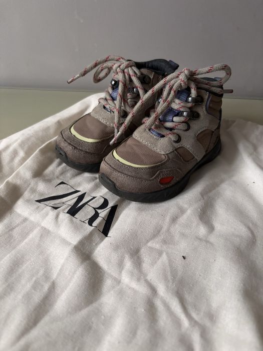 Черевечки zara ,ботинки в гарному стані