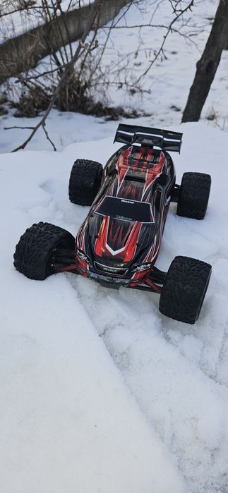 Traxxas E-revo машина на радио управлении