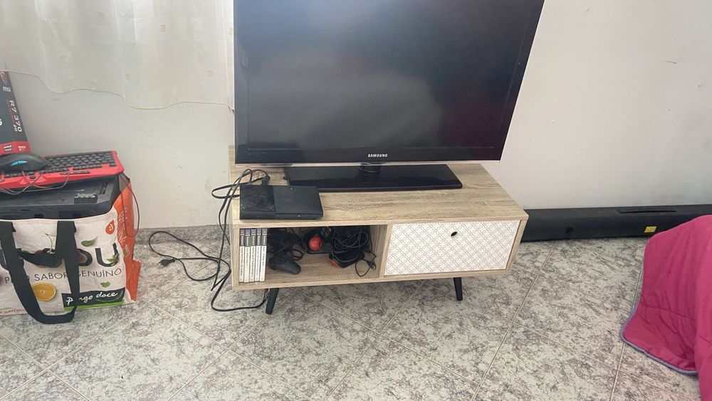 Movel de televisao de sala