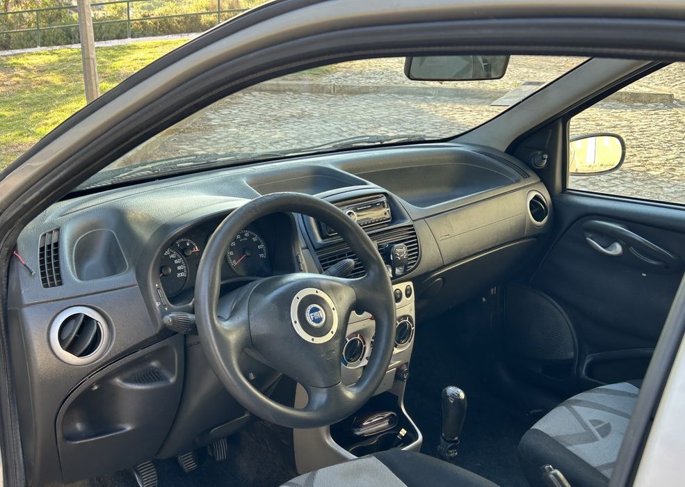 Fiat Punto — fotografia 6