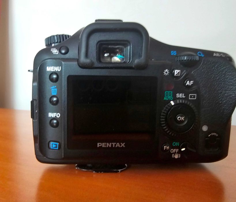 3 Lentes Sigma K + Pentax K 10D (peças) - Junto ou Separado