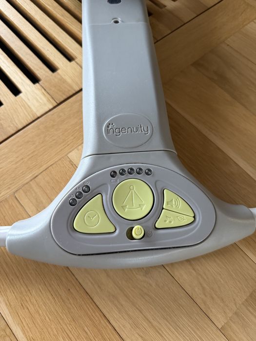 Bujak dla niemowląt huśtawka Ingenuity Swing 'n Go Hugs & Hoots