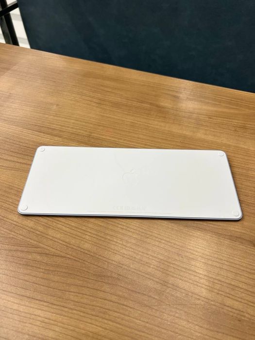 527-Apple Magic Keyboard Touch ID