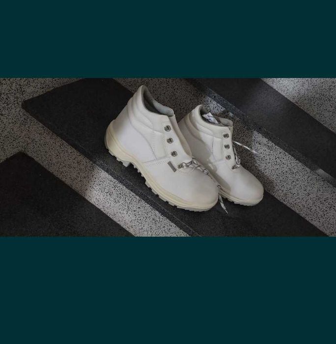 Mocne Artra buty białe 43