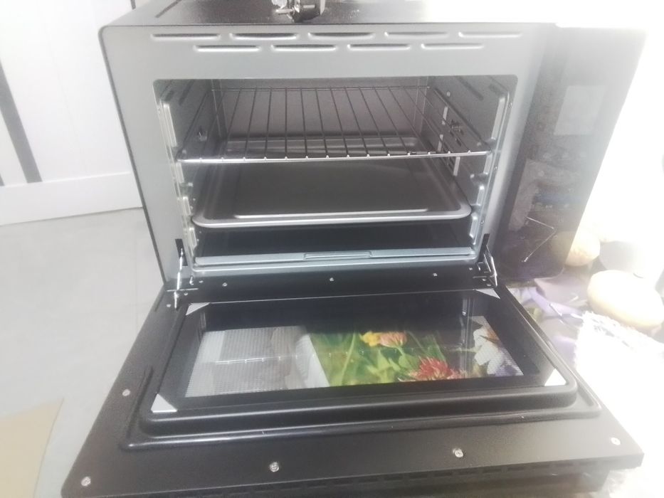 Nowy piekarnik hisense 45l
