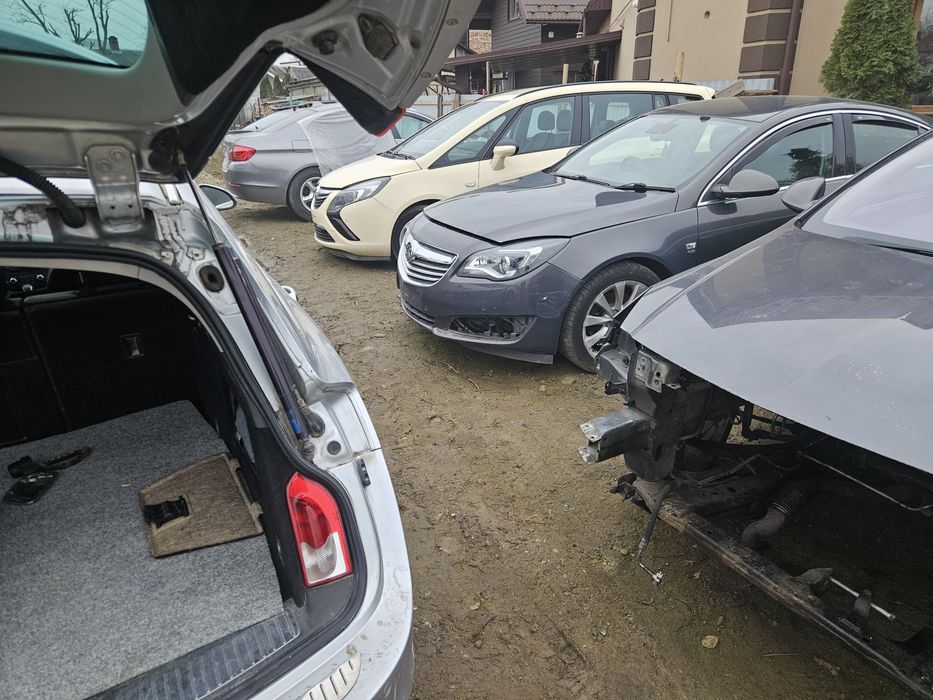 Бампер Капот Крило Фара Телевізор Двері Скло Стоп Опель БМВ Opel BMW