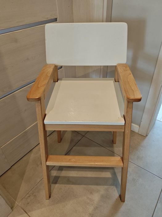 Krzesełko drewniane dla dzieci