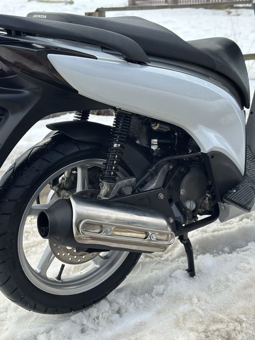 Скутер Honda sh 150