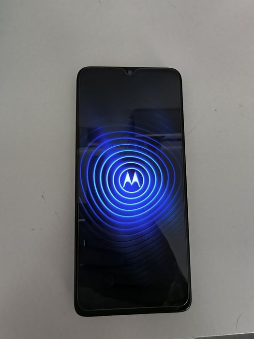 Smartfon Motorola e22