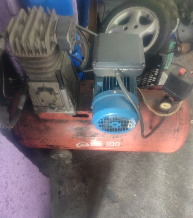 Compressor 100 litros monofásico, com cabeça de trifásico
