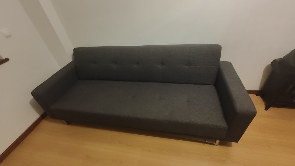 Sofa rebatível e poltrona