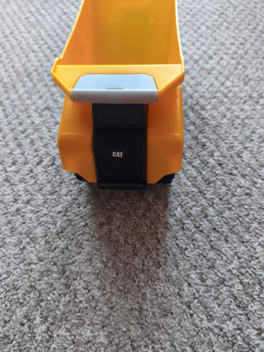 Самоскид іграшка CAT