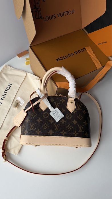 Сумка Louis Vuitton Alma BB