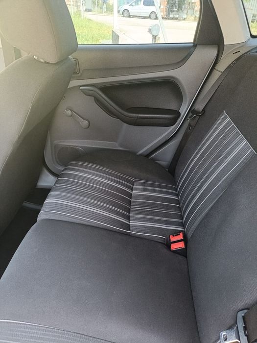 Ford Focus 1.6 TDCi – 2008 – Gasóleo Vendo Ford Focus em bom estado