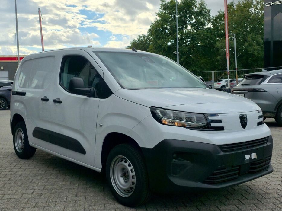 Peugeot partner Furgon M 1.2 T.Benzynowy 110KM MT6  Furgon M 1.2 T.Benzynowy 110KM MT6