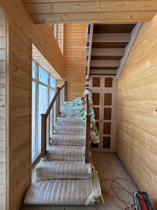 Карпати БУДИНОК з частковим ремонтом та комунікаціями в с. Микуличин