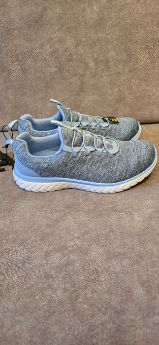 Damskie buty Athletic, 38.