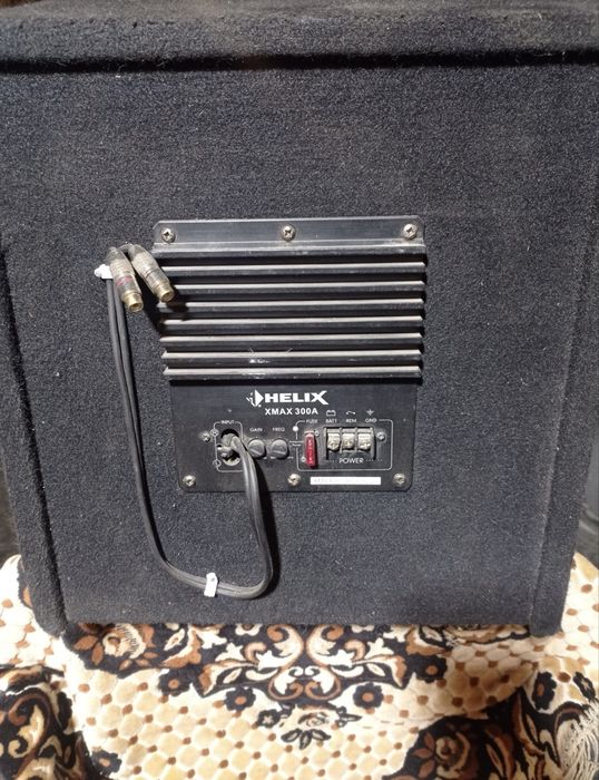 Продам сабуфер активний