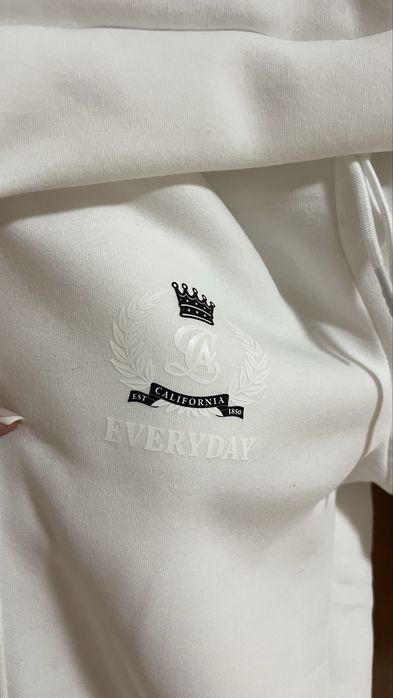 Продам теплий новий костюм