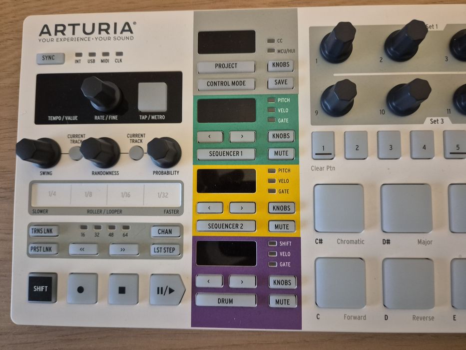Arturia BeatStep Pro Muito Pouco Usado