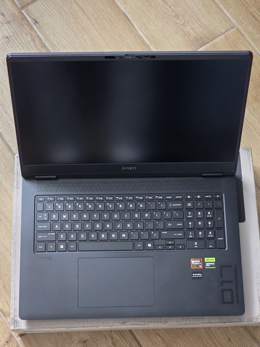 Ігровий HP OMEN 17, 17,3" FHD IPS, Ryzen AI 9 365/32Gb/1Tb/RTX5060,8Gb